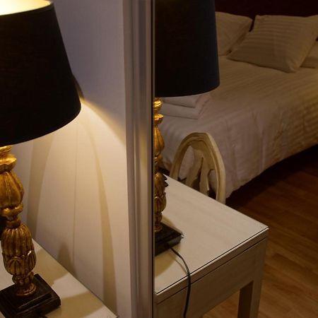 Hotel De Charme L'Oree Du Parc Romans-sur-Isère المظهر الخارجي الصورة